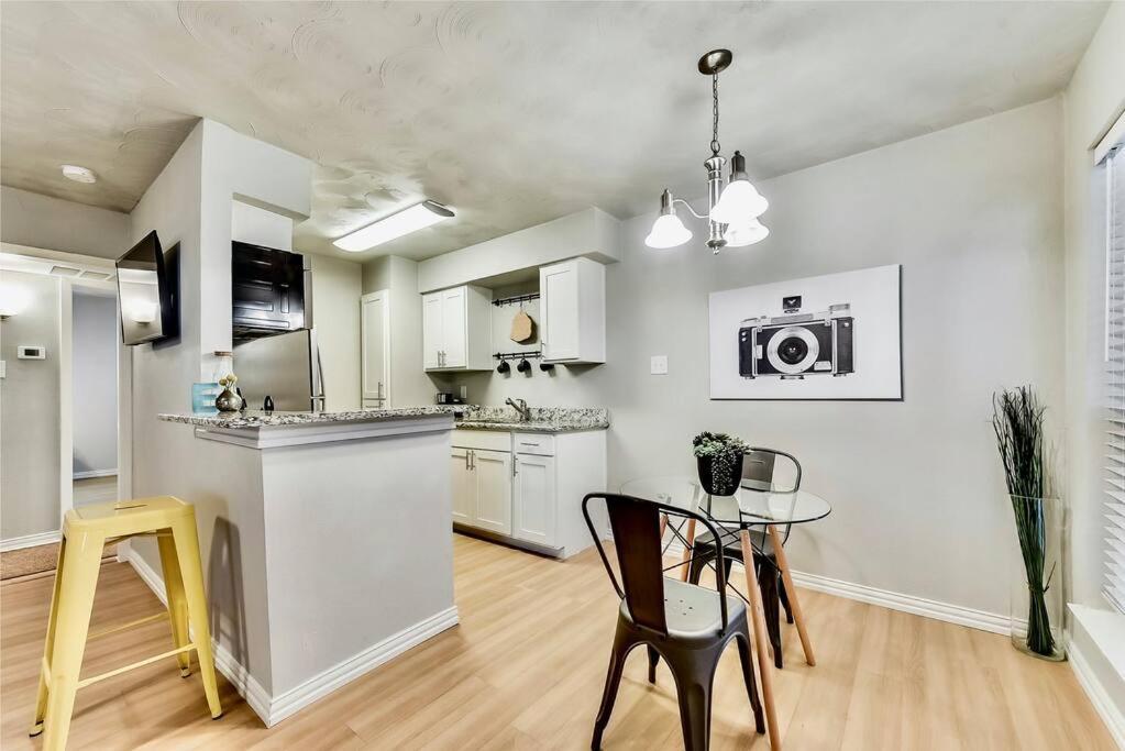 Dallas Boutique Flat + Arboretum Tickets Included Exterior photo