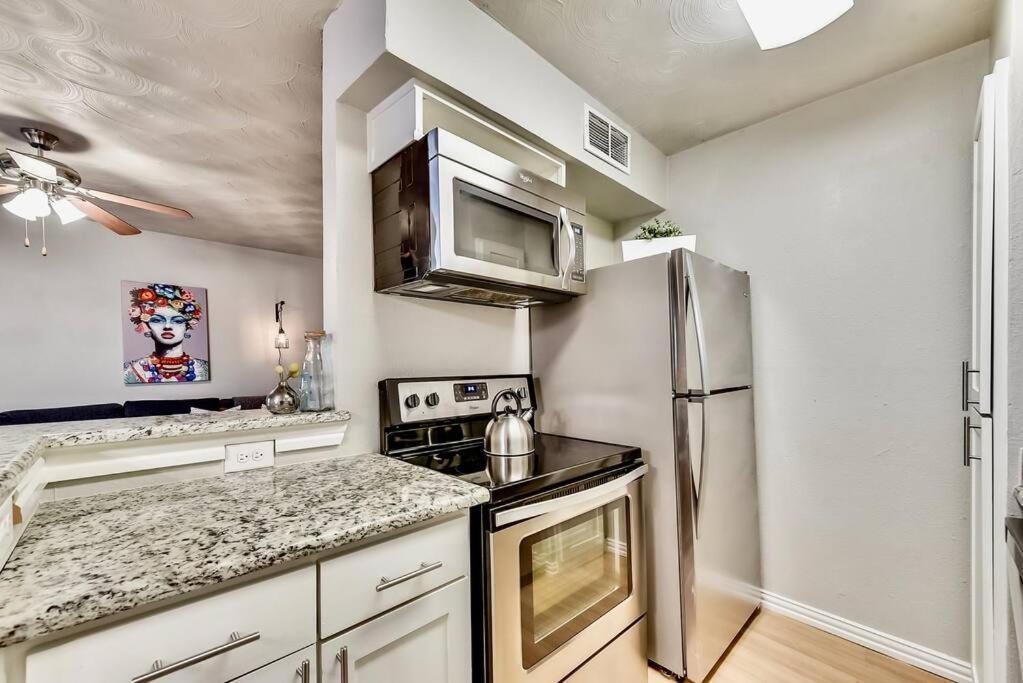 Dallas Boutique Flat + Arboretum Tickets Included Exterior photo