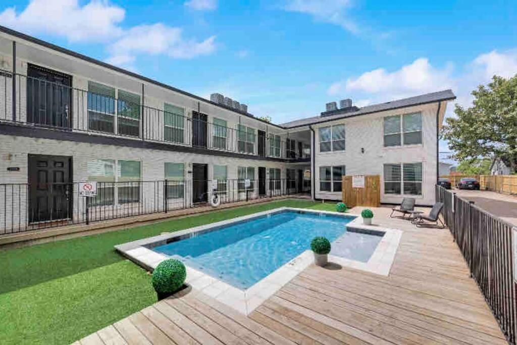 Dallas Boutique Flat + Arboretum Tickets Included Exterior photo